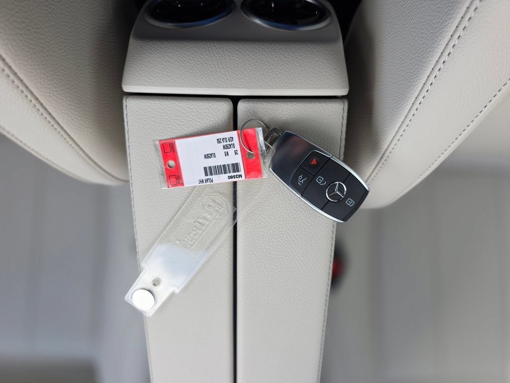 New 2026 Polar White Mercedes-Benz GLA 250 image 58