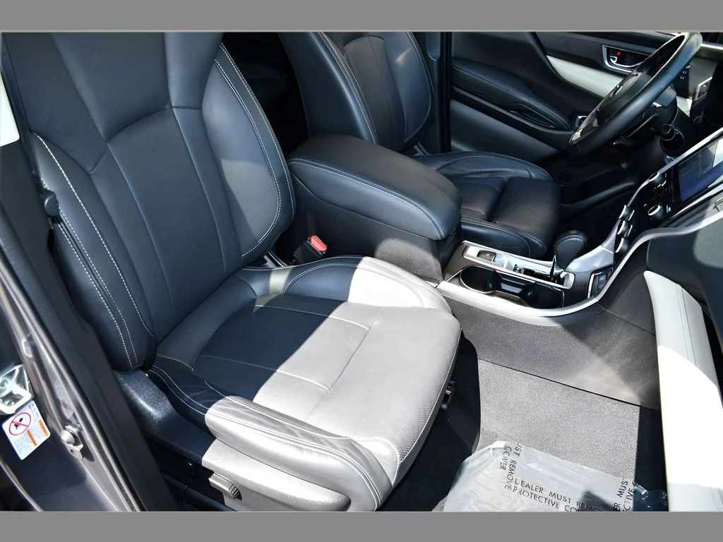 Used 2020 Magnetite Gray Metallic Subaru Limited image 31