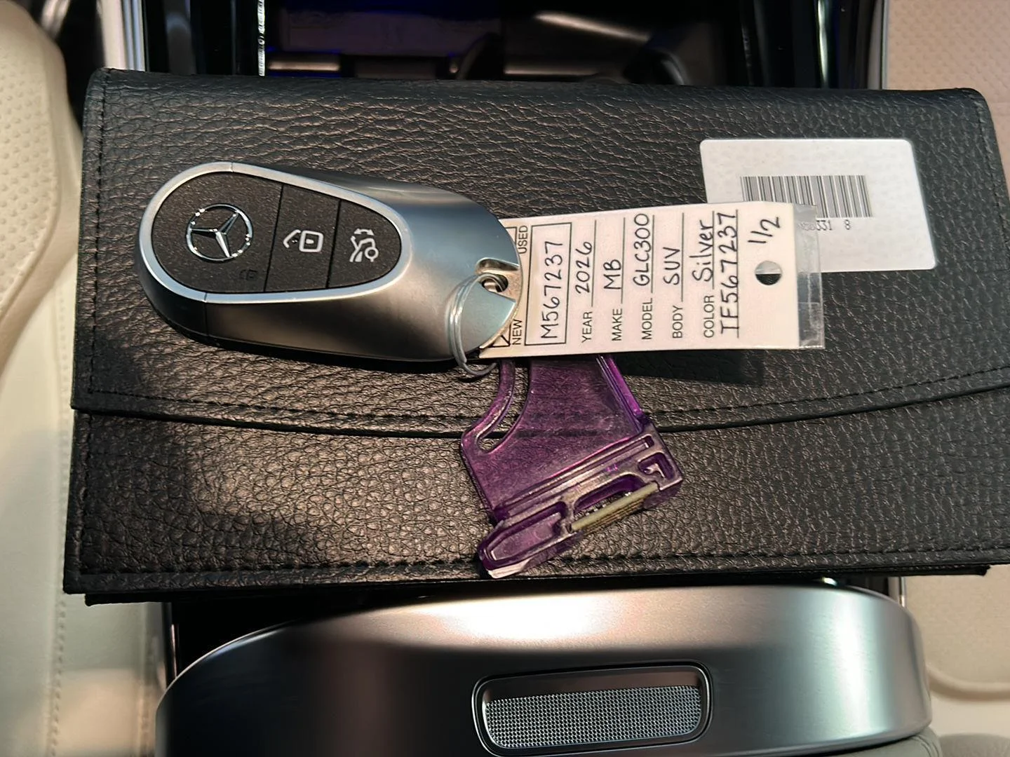 New 2026 Cirrus Silver Metallic Mercedes-Benz GLC 300 image 29