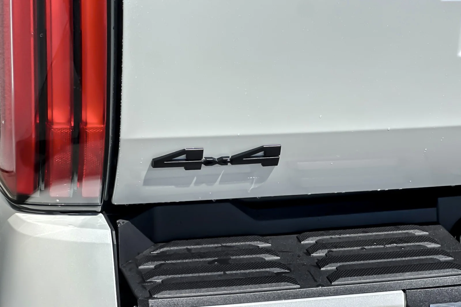 New 2026 Wind Chill Pearl <sup>1</sup> Toyota Tundra Platinum image 25