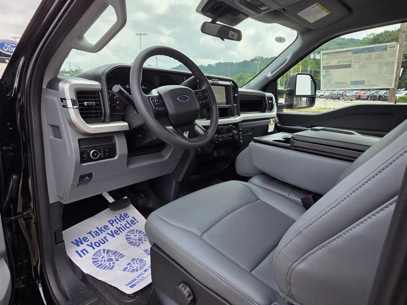 New 2026 Agate Black Metallic Ford F-250® XL image 20
