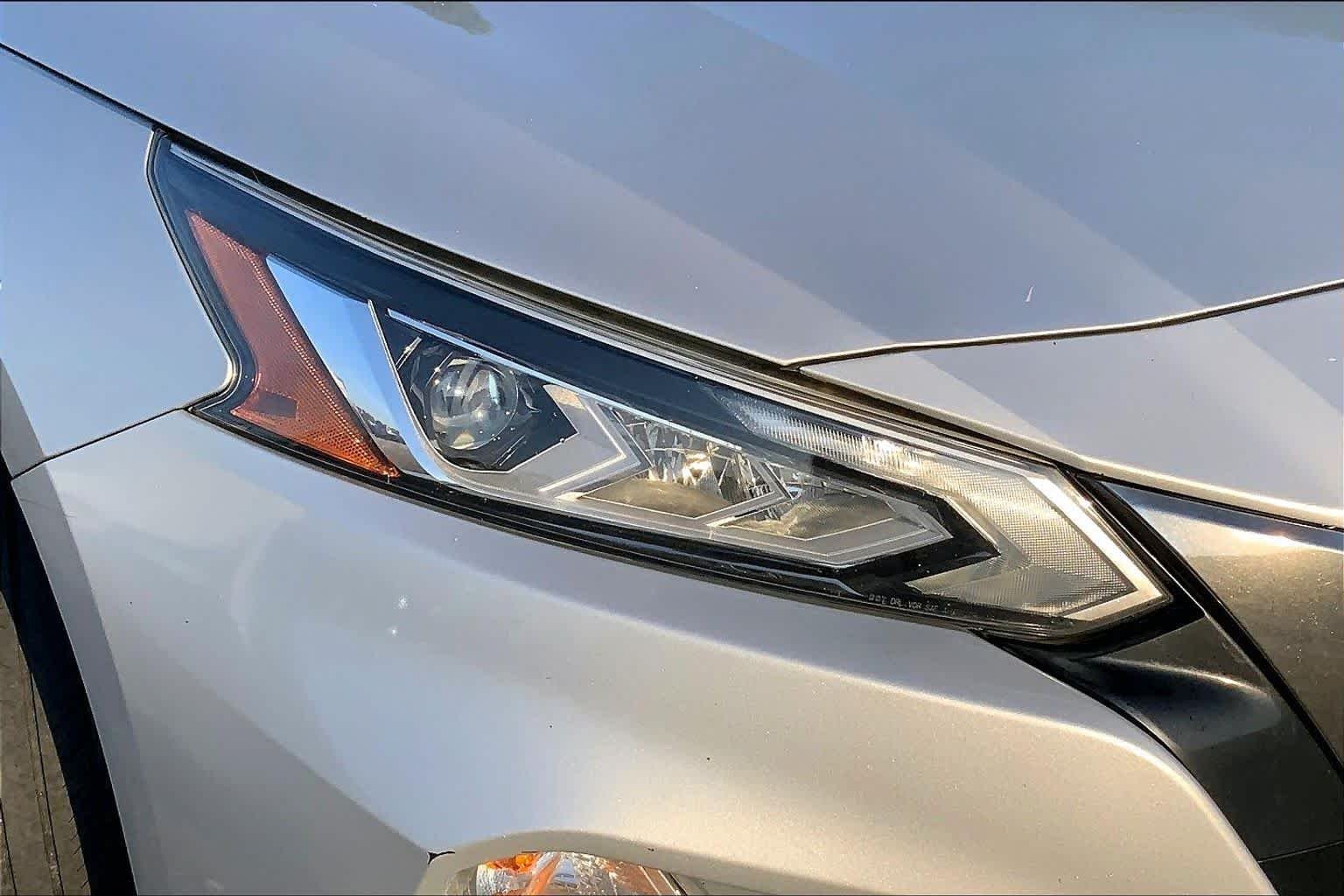 Used 2022 Brilliant Silver Metallic Nissan 2.5 SR image 26