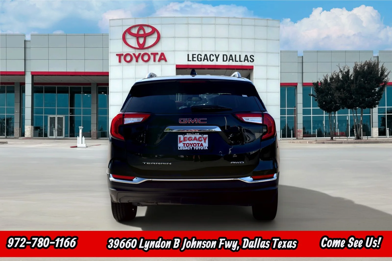 Used 2024 Black GMC SLT image 9