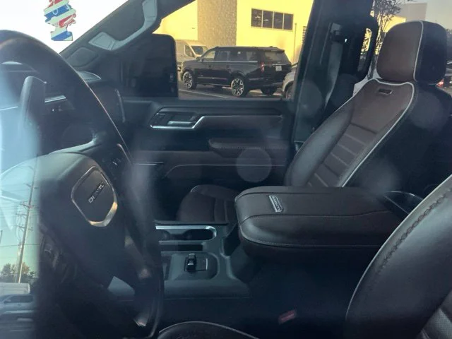 Used 2024 Onyx Black GMC Denali Ultimate image 12