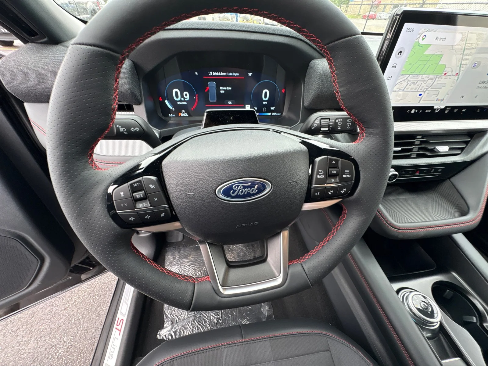 New 2026 Agate Black Metallic Ford ST-Line image 15