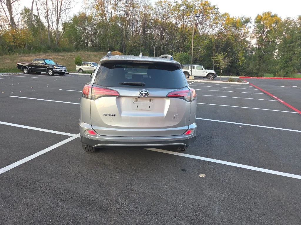 Used 2016 Silver Toyota LE image 12