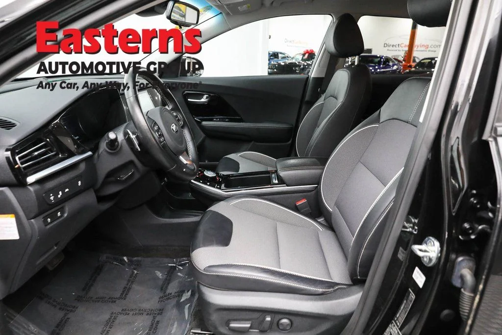 Used 2021 Black Kia EX image 14