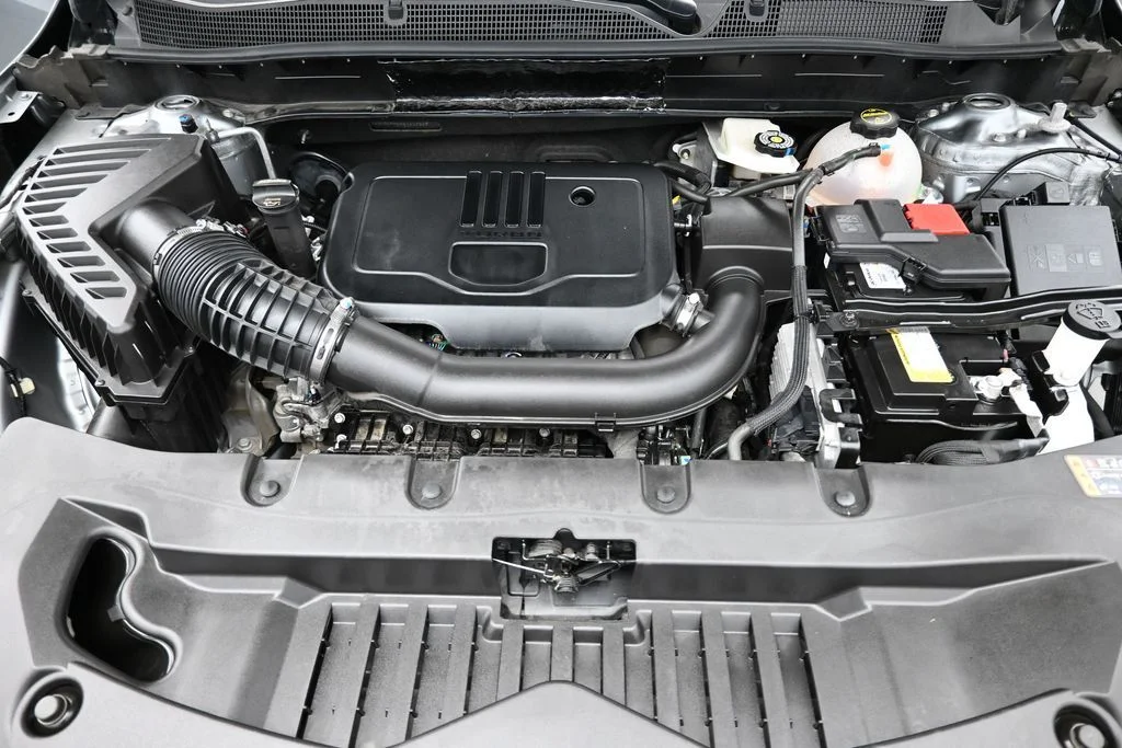 Used 2025 Gray Chevrolet LT image 15
