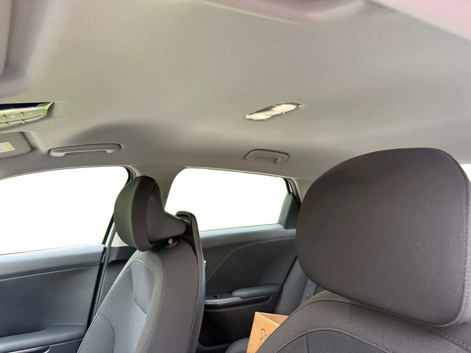 New 2026 Snow White Pearl Kia LXS image 12