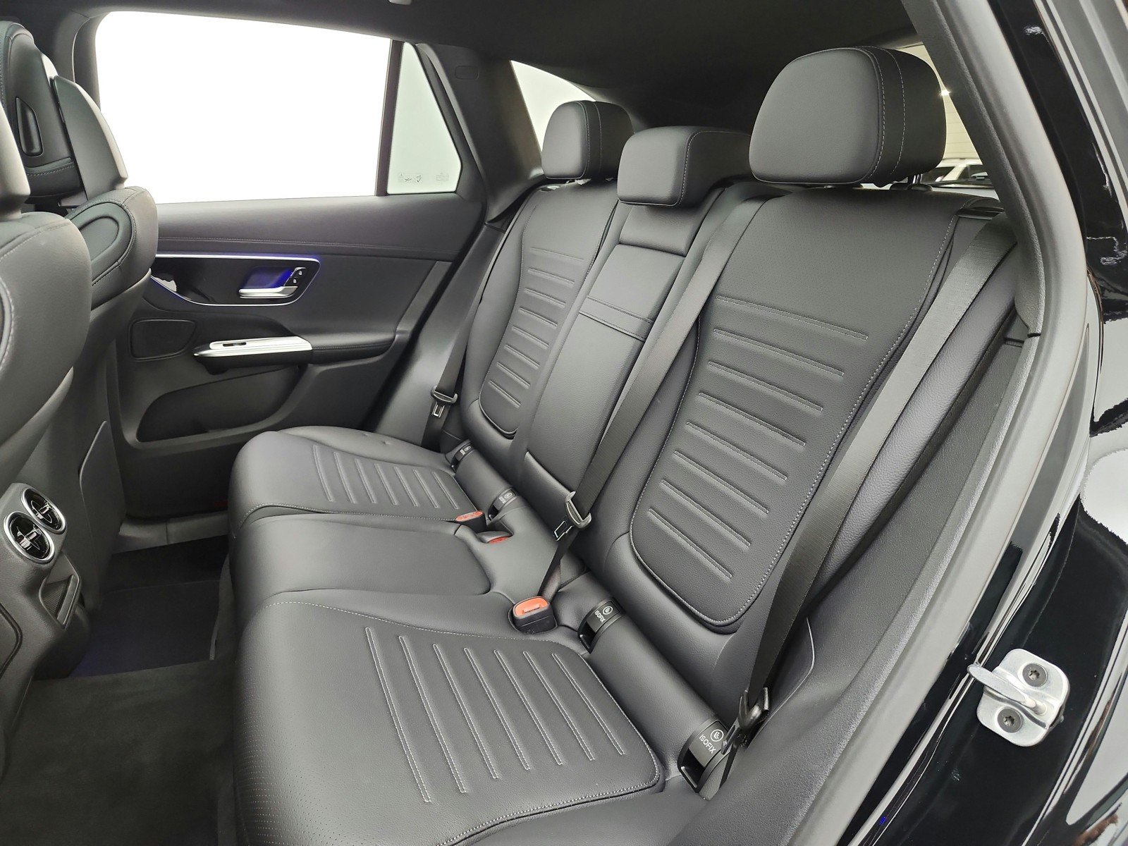 New 2026 Black Mercedes-Benz GLC 300 SUV image 11