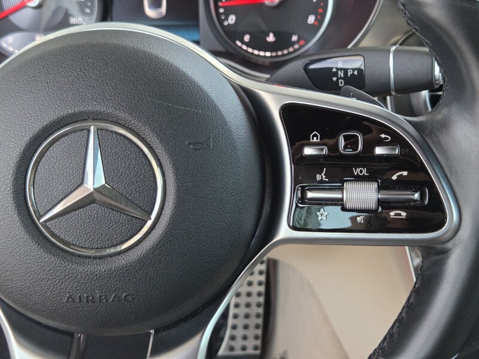 Used 2019 Polar White Mercedes-Benz C 300 image 25