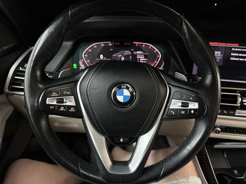 Used 2020 Black Sapphire Metallic BMW xDrive40i image 21
