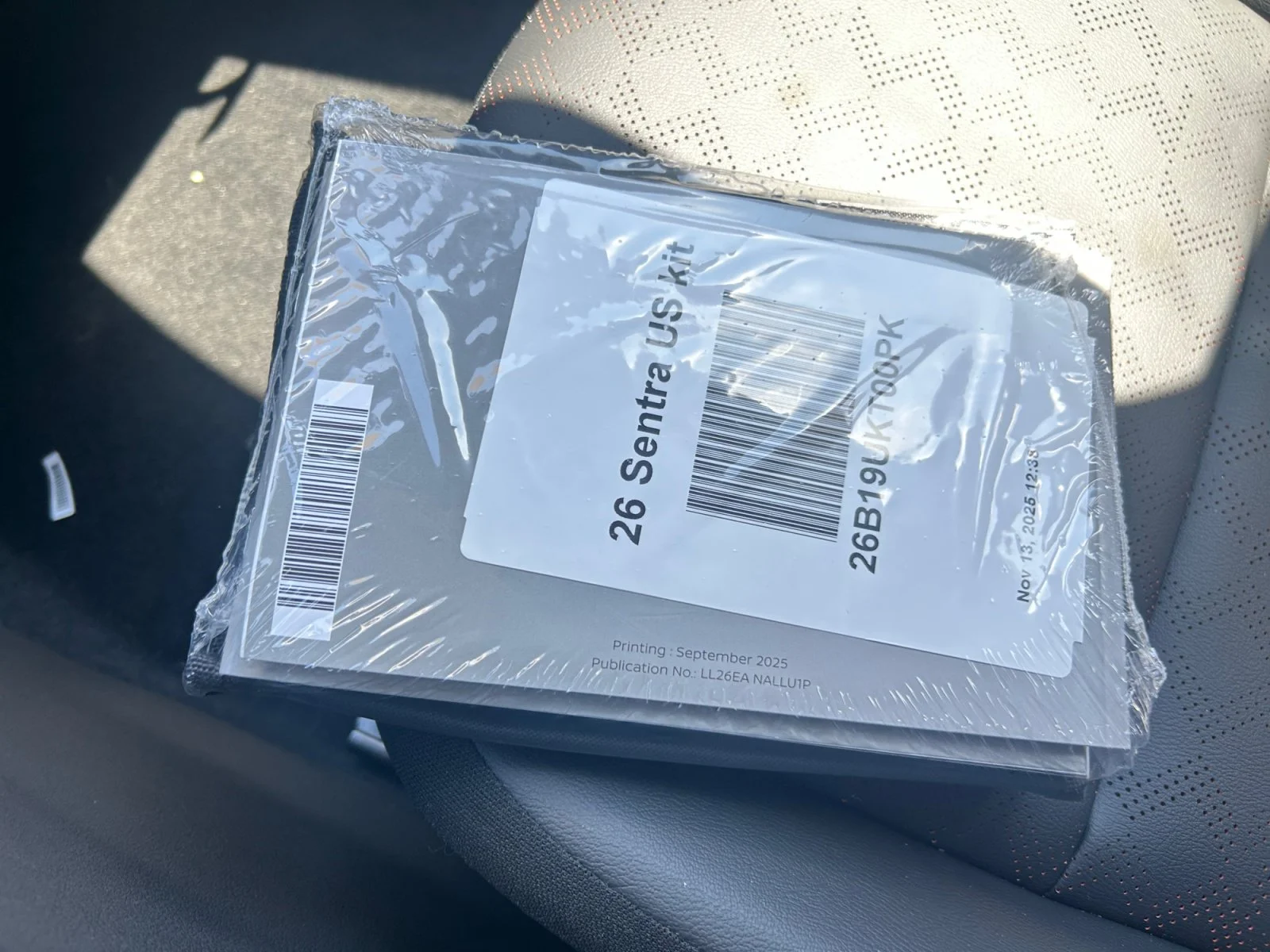 New 2026 Aspen White Tricoat/Super Black Nissan SR image 39