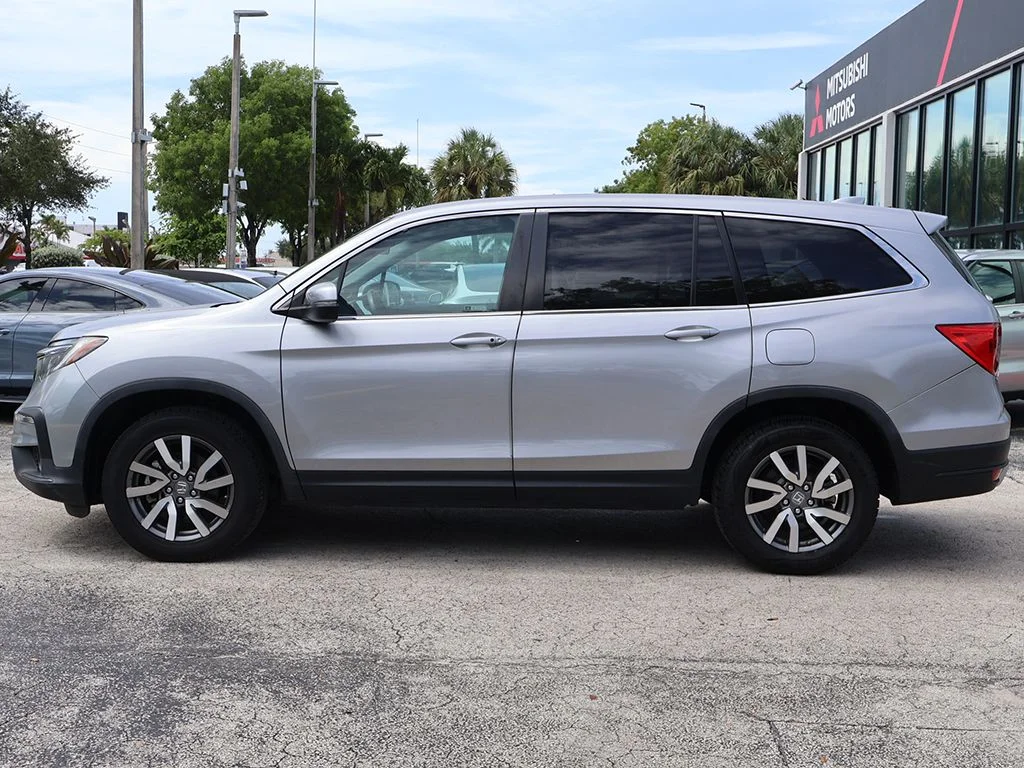 Used 2021 Silver Honda EX image 17