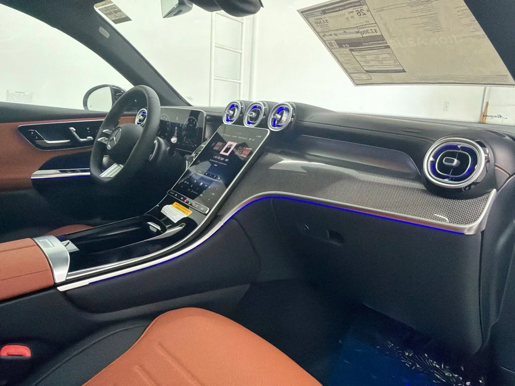 New 2027 White Mercedes-Benz GLC 300 Coupe image 29
