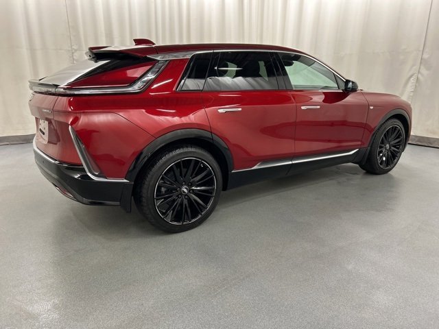 2025 Cadillac Lyriq Luxury photo 4