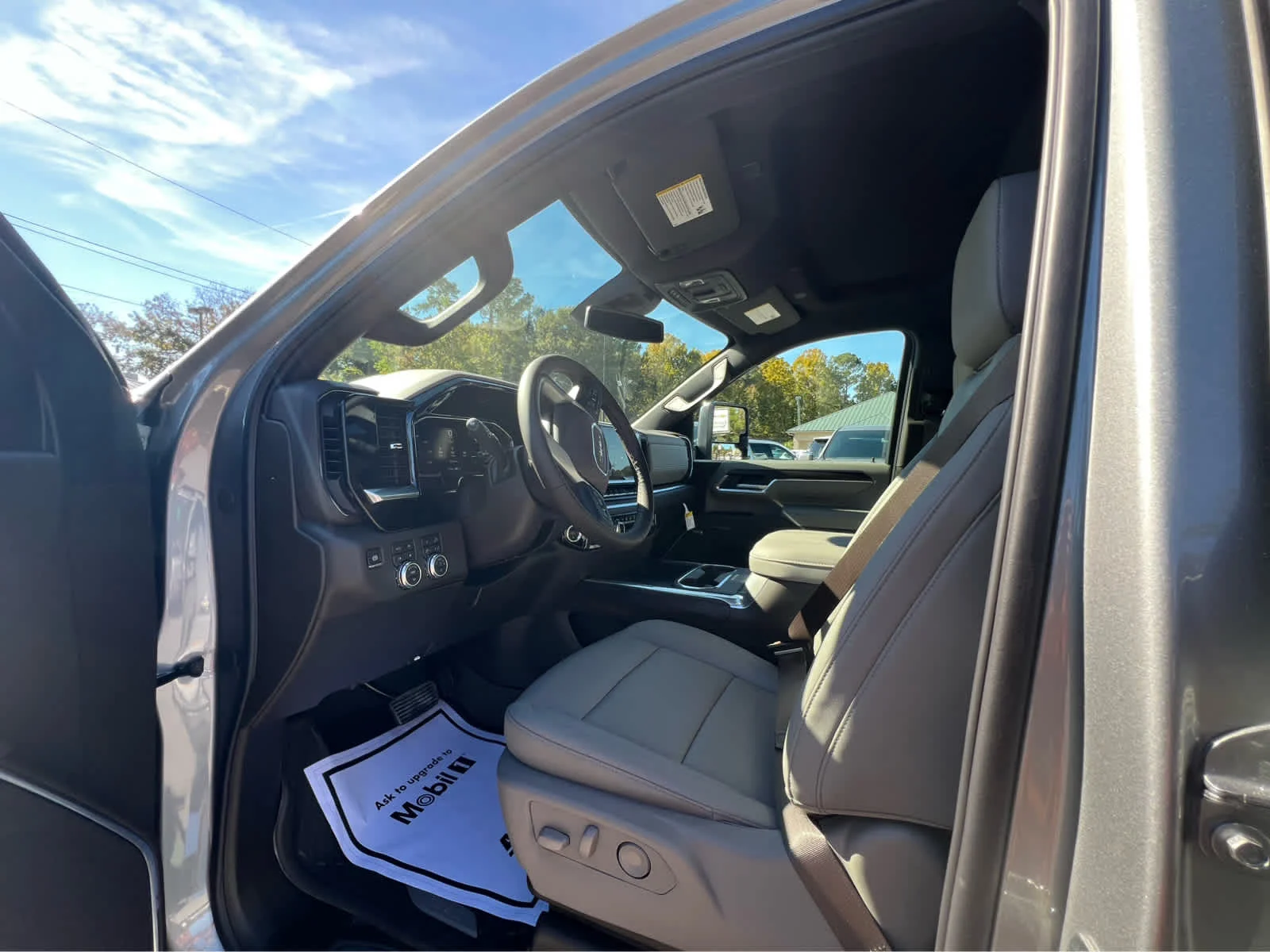 2026 GMC Sierra 2500HD SLT - Photo 9