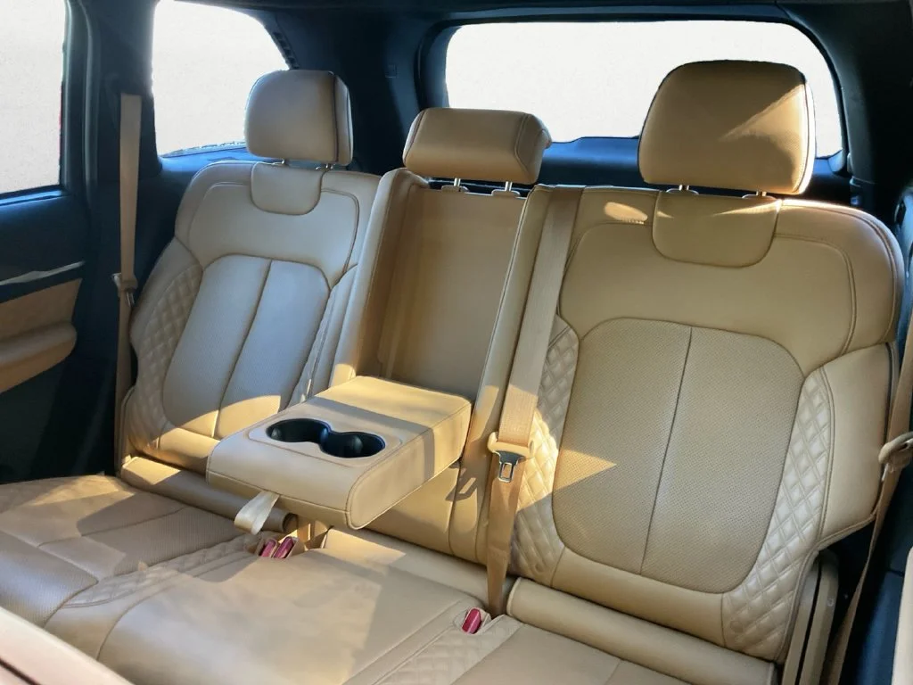 Used 2022 White Jeep Summit image 9