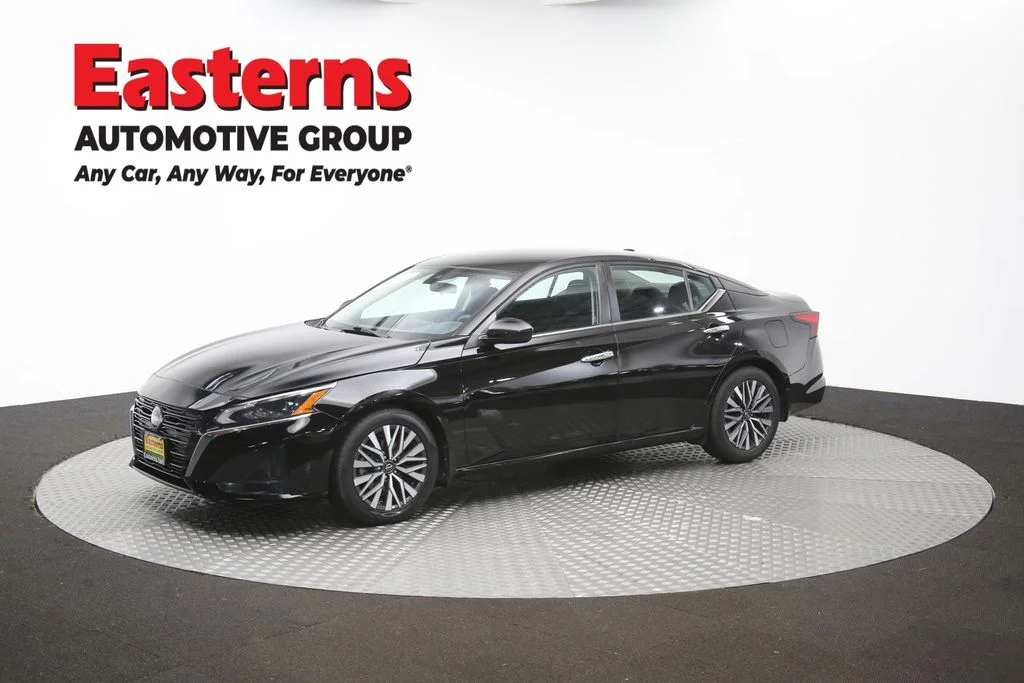 Used 2023 Black Nissan 2.5 SV image 56