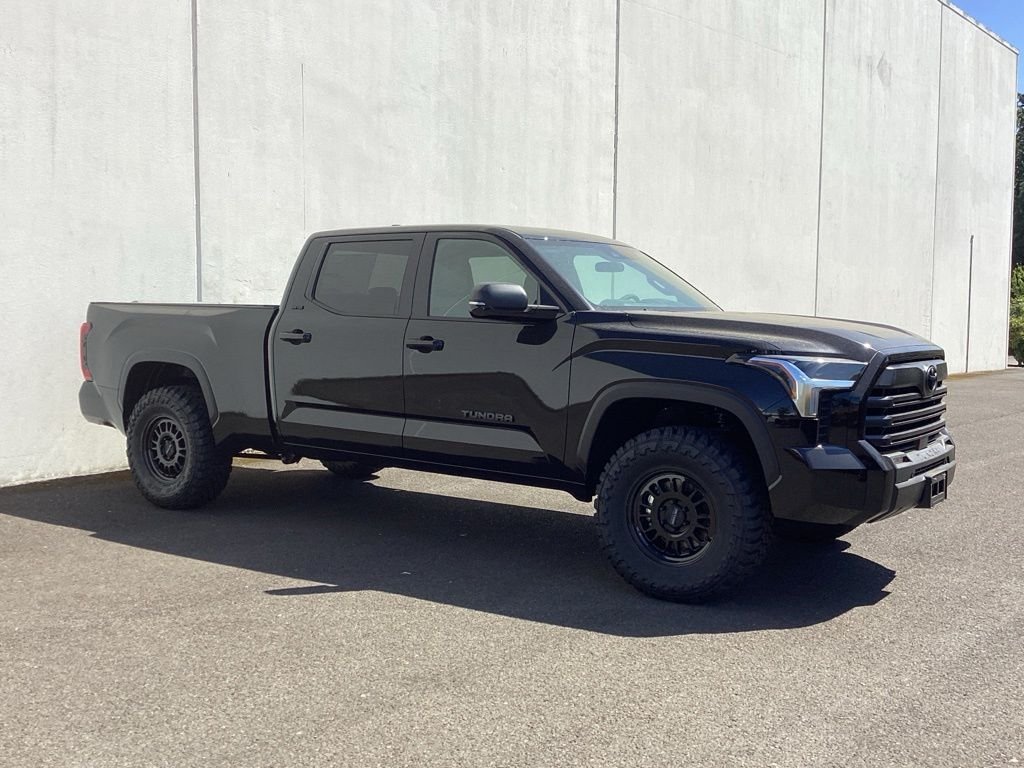 New 2026 Midnight Black Metallic Toyota SR5 image 10