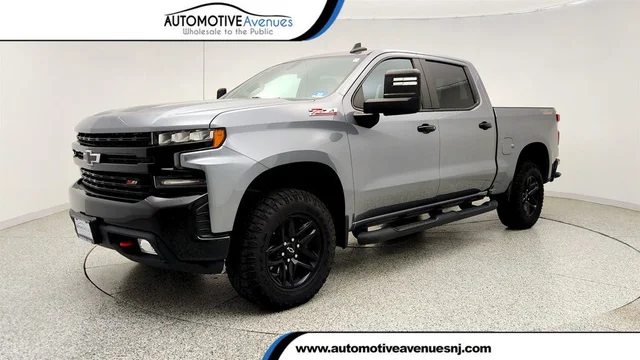 2020 Chevrolet Silverado 1500 4WD Crew Cab 147'' LT Trail Boss w/ Convenience Pkgs & Sunroof