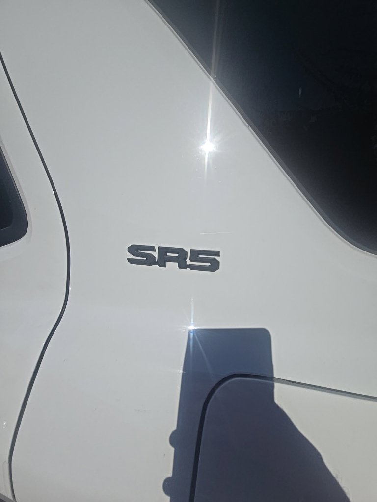Used 2025 White Toyota SR5 image 18