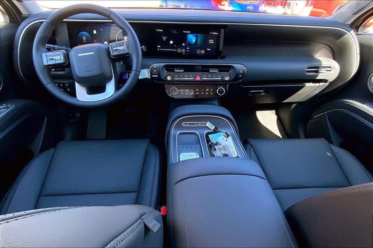 New 2026 Classy Blue Pearl Hyundai Limited FWD image 5