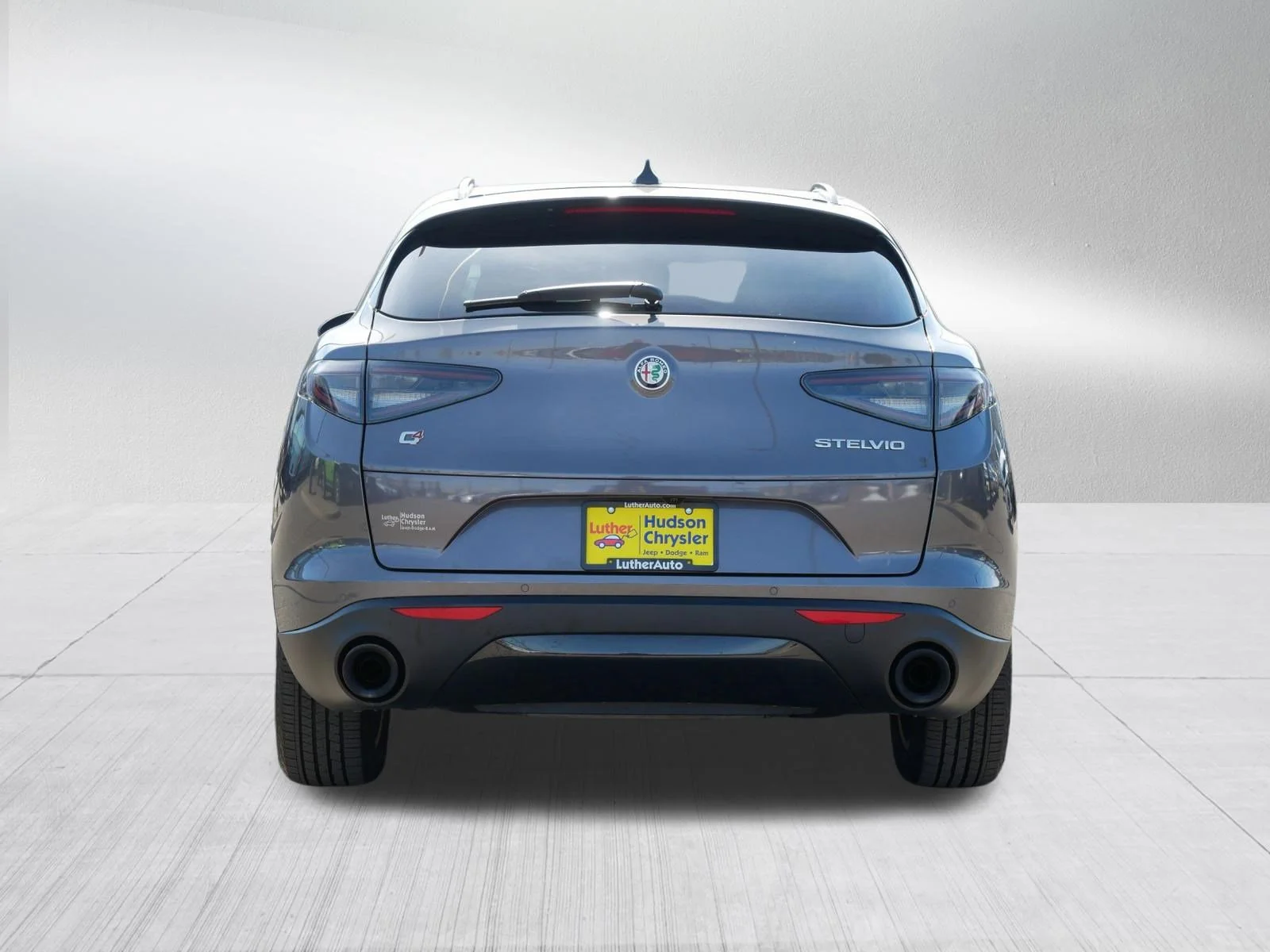 Used 2025 Vesuvio Gray Metallic Alfa Romeo AWD SPRINT image 6