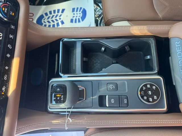 New 2026 Boulder Gray Pearl Nissan Platinum image 22
