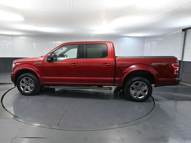 Used 2018 Red Ford XLT image 9