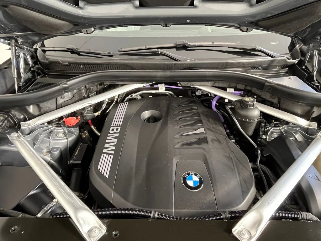 Certified Used 2024 Skyscraper Grey Metallic BMW xDrive40i image 18