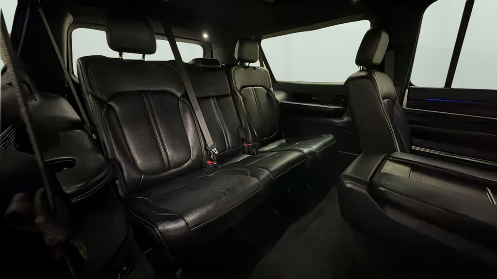 Used 2024 Black Jeep L image 15