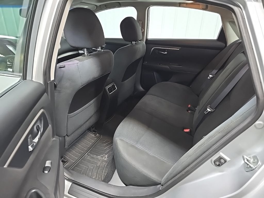 Used 2015 Silver Nissan 2.5 SV image 30