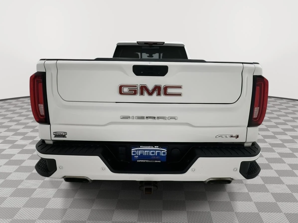 Used 2021 SUMMIT WHITE GMC AT4 image 4