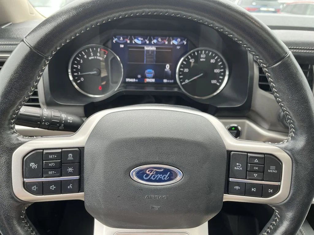 Used 2022 White Ford XLT image 14