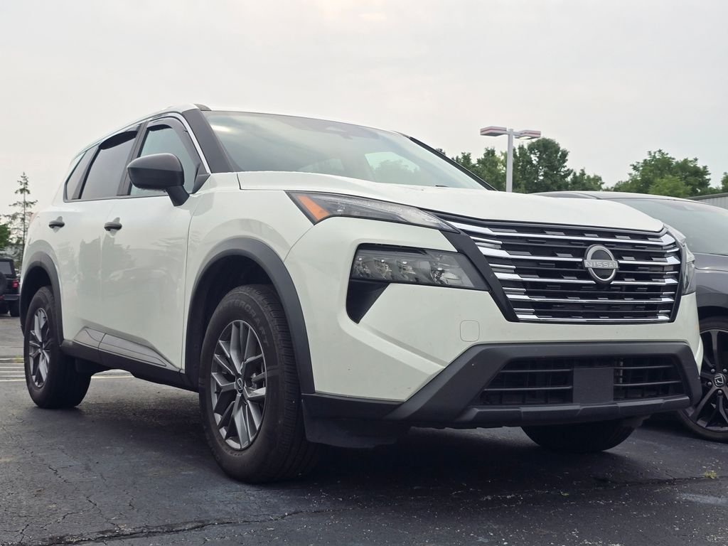 Used 2024 White Nissan S image 1
