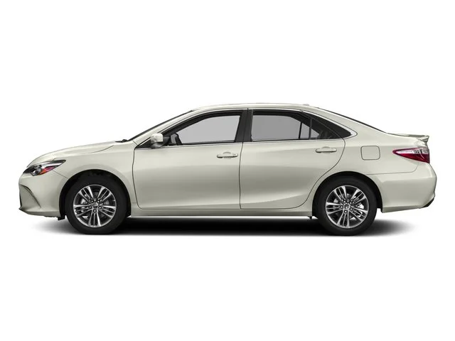 Used 2016 Silver Toyota XSE image 3