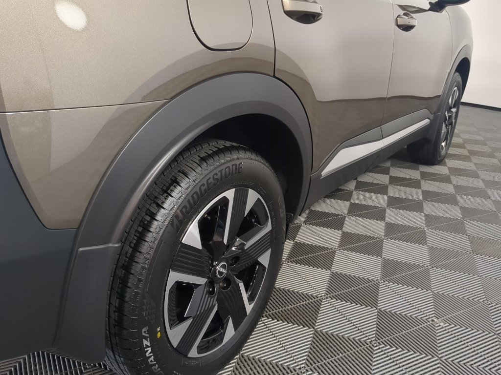 New 2026 Canyon Bronze Metallic Nissan SV image 8