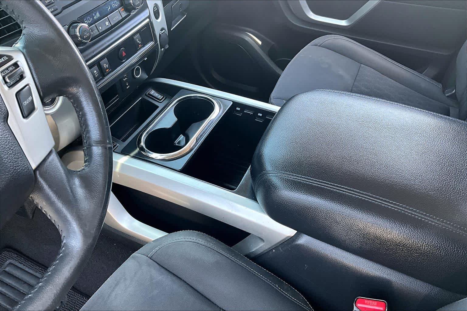 Used 2018 Brilliant Silver Nissan SV image 16