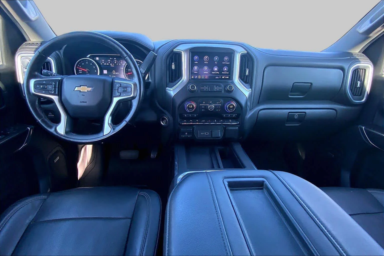 Used 2019 Shadow Gray Metallic Chevrolet LTZ image 13