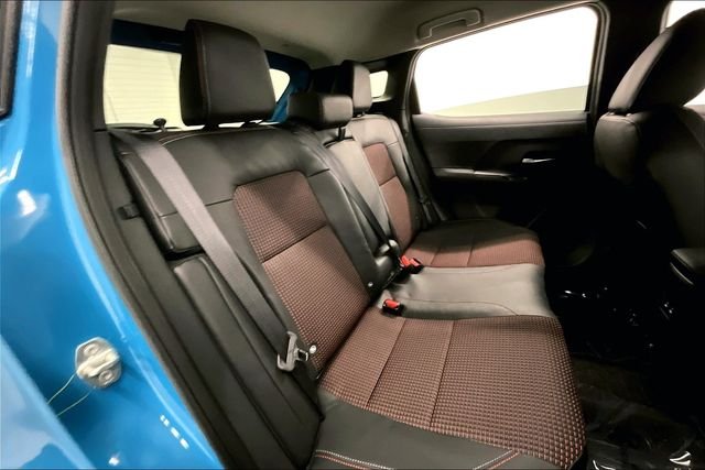 New 2025 Arctic Ice Blue Metallic/Super Black Nissan SR image 32
