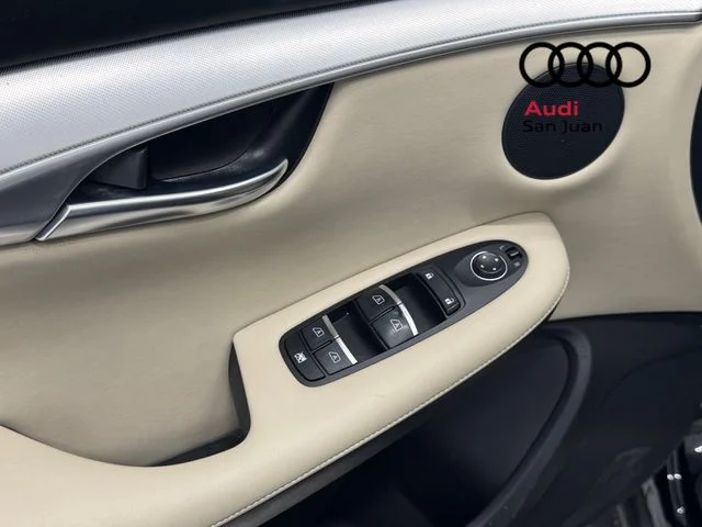 Used 2019 Black INFINITI LUXE image 30