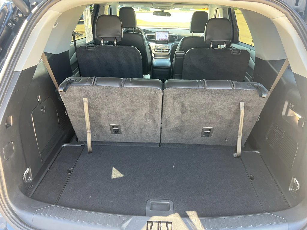 Used 2024 Stone Blue Metallic Ford XLT image 9