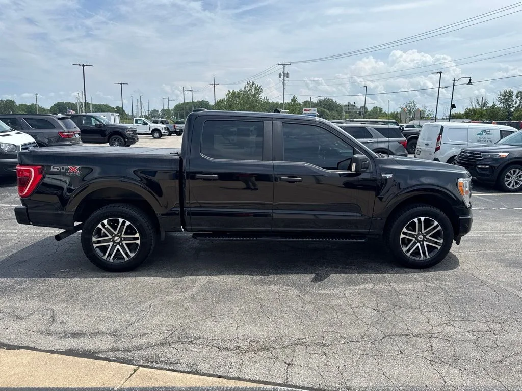 Certified Used 2022 Black Metallic Ford XL image 2