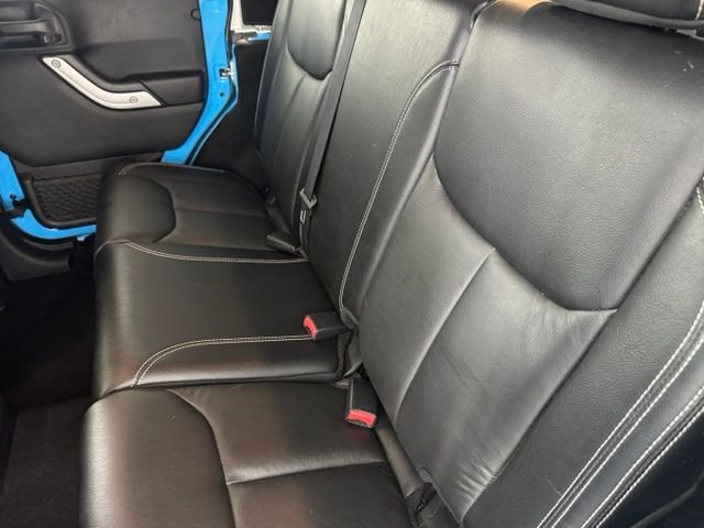 Used 2017 Blue Jeep Unlimited Sahara image 29