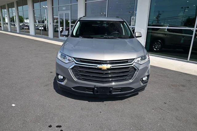 Used 2018 Gray Chevrolet LT image 4