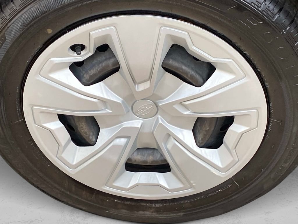 Used 2021 Green Subaru Base image 23