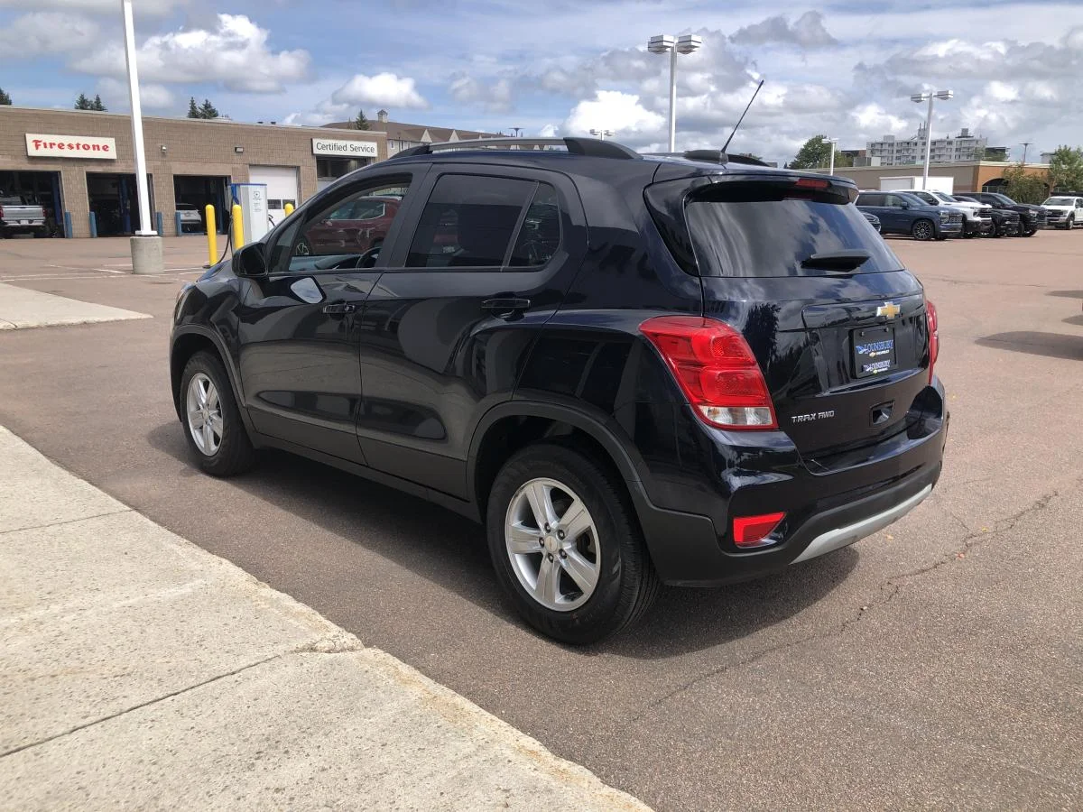 Used 2022 Blue Chevrolet Awd 4dr Lt image 6