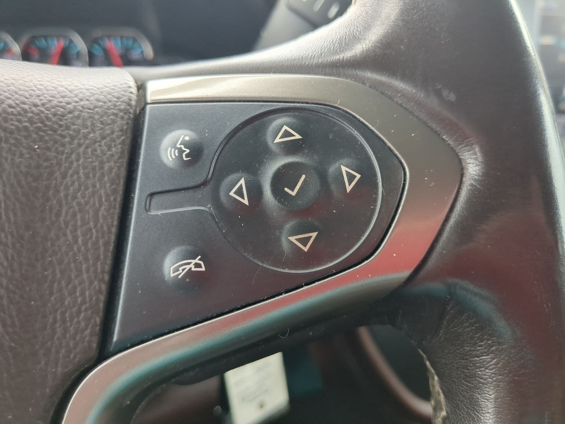 Used 2019 SUMMIT WHITE Chevrolet High Country image 18