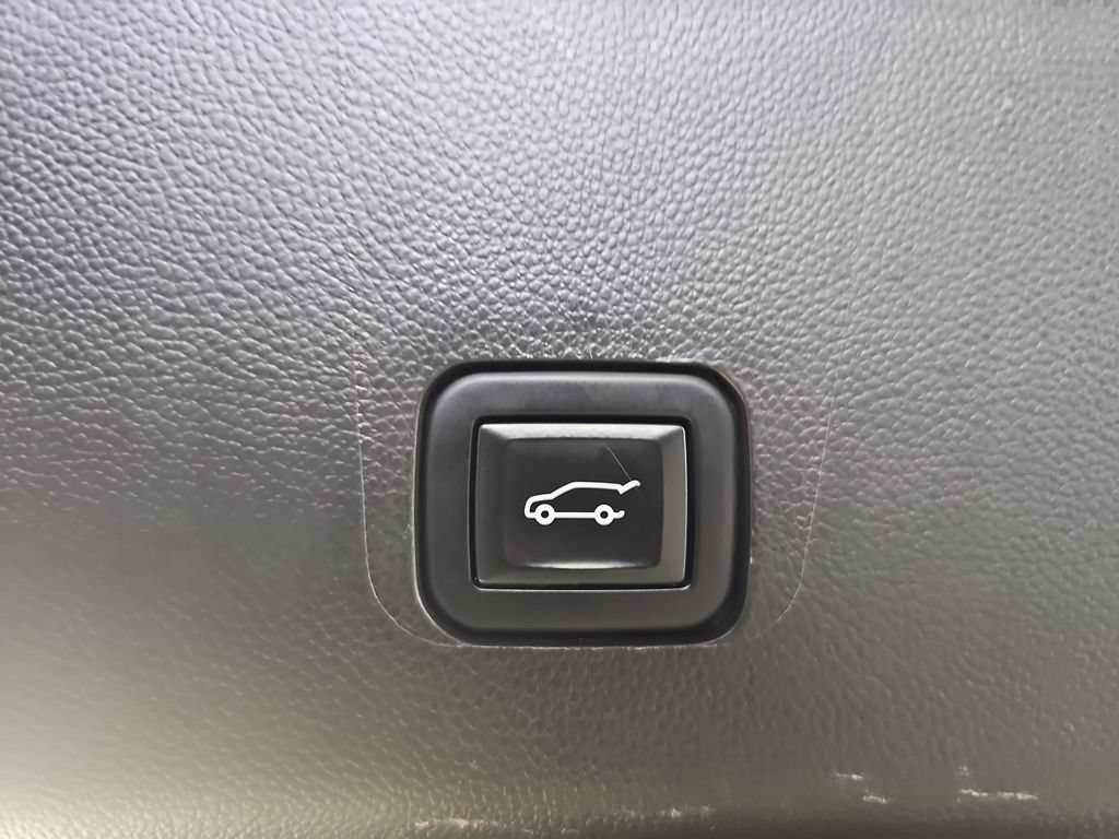 Certified Used 2023 Northsky Blue Metallic Chevrolet LT Cloth image 18